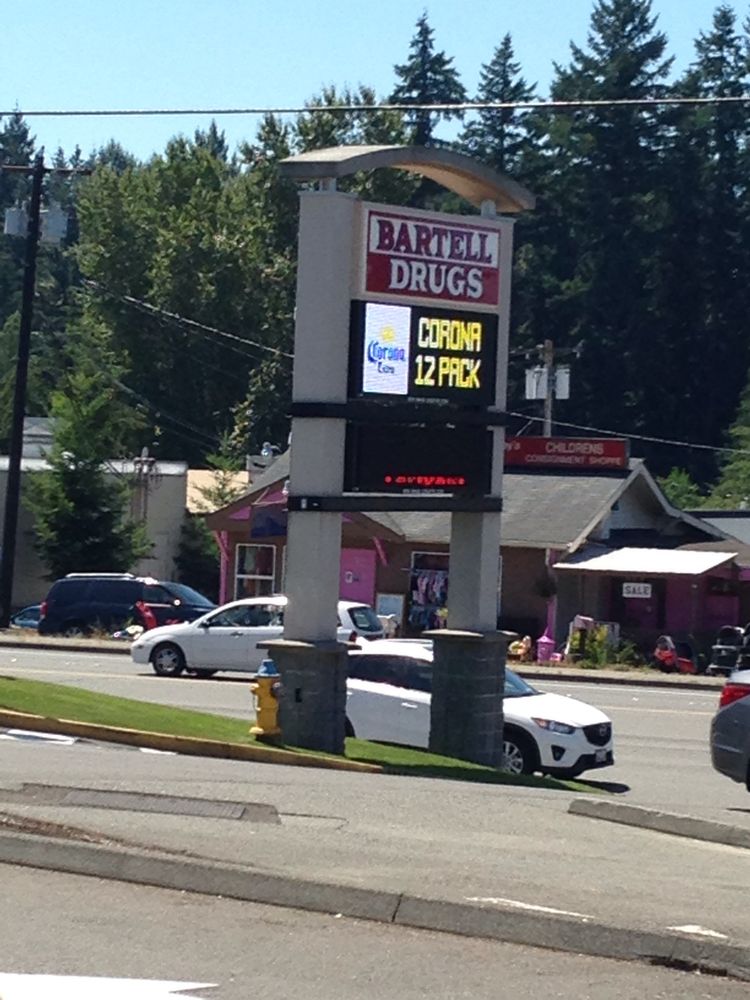 SHERWIN WILLIAMS PLAZA: 128102 3959 Martin Way , Olympia, WA 98506